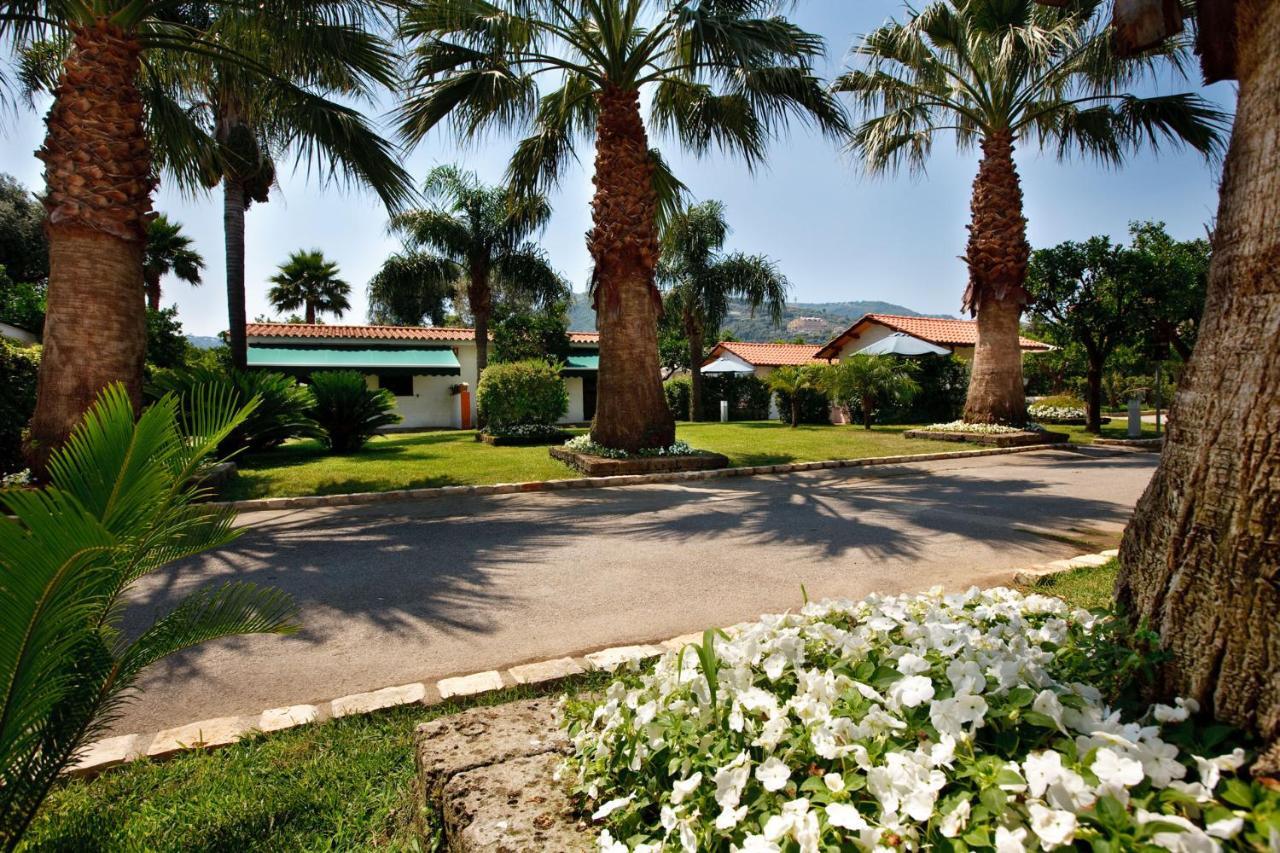 Esperidi Resort Sorrent Exterior foto